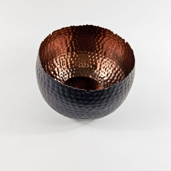 HAMMERED BOWL Planter